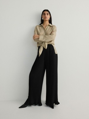 Black Reserved Viscose Rich Pleated Women's Trousers | NYCE-97648