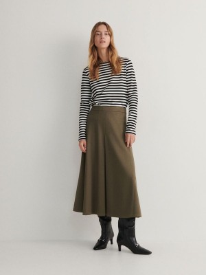 Green Reserved Slit Women's Skirts | HJRM-91350