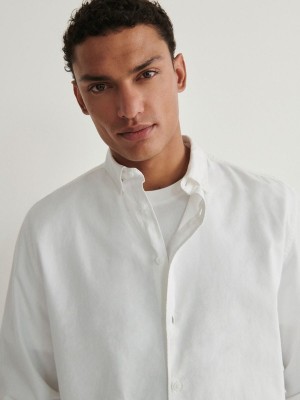 White Reserved Comfort Fit Men's Shirts | ZRQE-95217