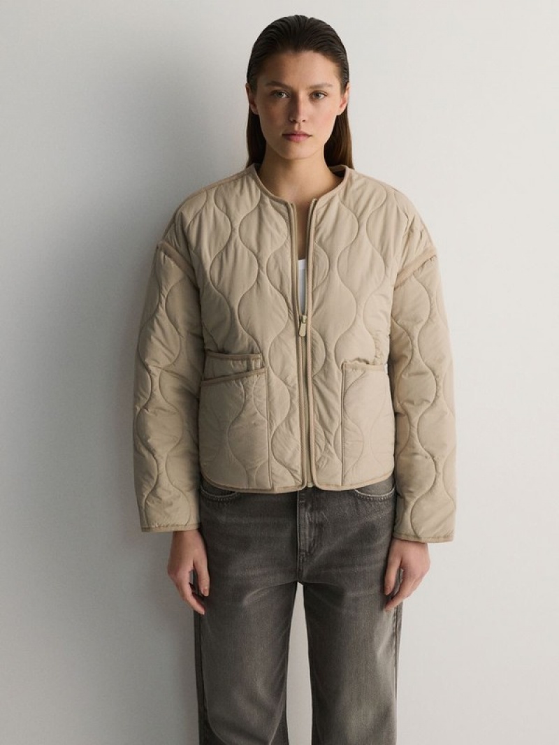 Beige Reserved Cropped Quilted Women's Jackets | CTNF-30819