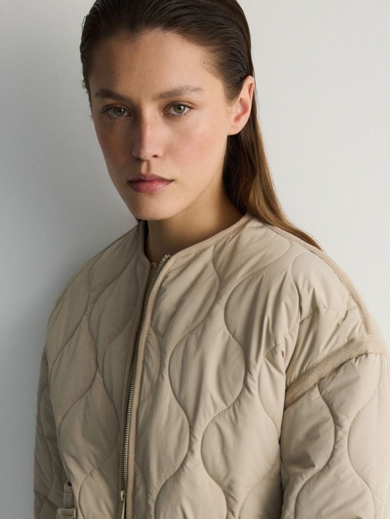 Beige Reserved Cropped Quilted Women's Jackets | CTNF-30819