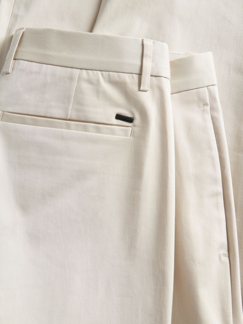 Beige Reserved Leisure Fit Chino Men's Trousers | FIAR-06839