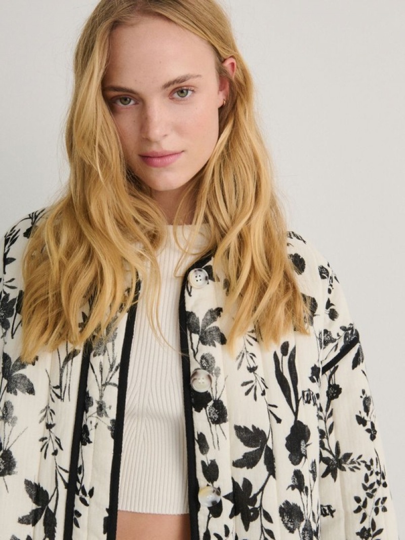 Beige Reserved Patterned Women's Jackets | RJSN-36084