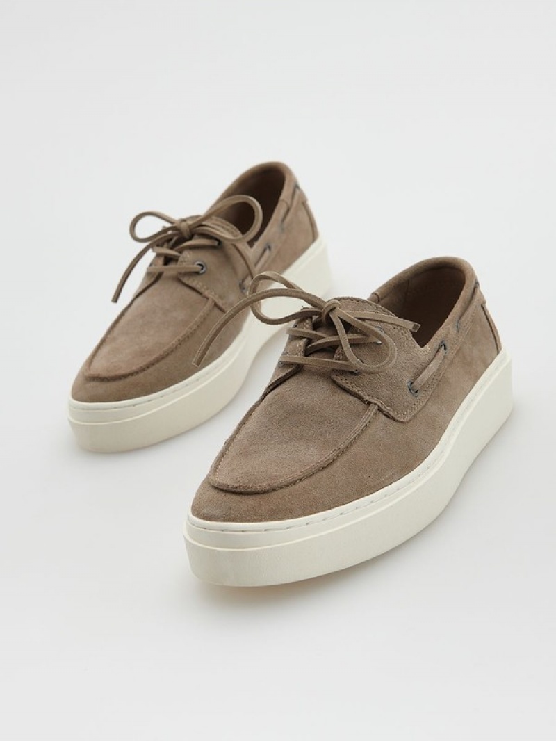 Beige Reserved Suede Men's Shoes | YFTW-61924