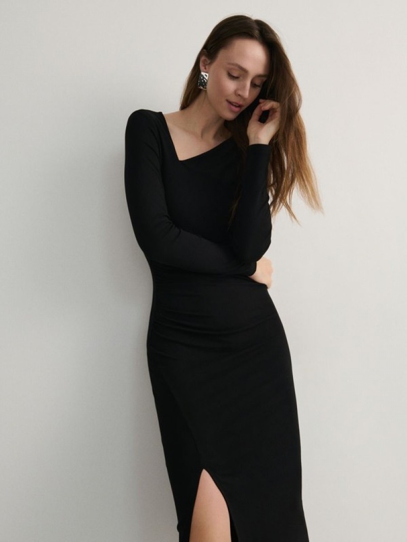 Black Reserved Asymmetric Neckline Women's Dress | WGDK-79520