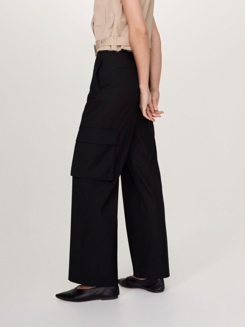 Black Reserved Cargo Pockets Women's Trousers | OZCD-69038