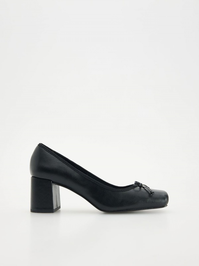 Black Reserved Leathered Women's Heels | NPFH-51620