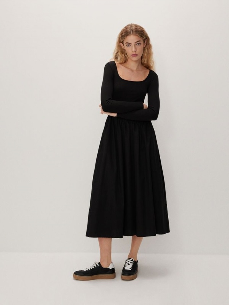 Black Reserved Midi Women's Dress | TAZK-27395