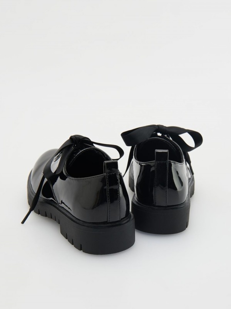 Black Reserved Patent Girls' Shoes | SOBT-79436