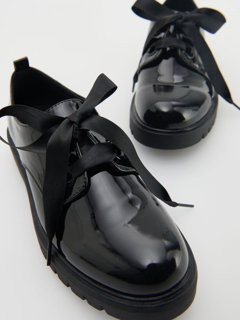 Black Reserved Patent Girls' Shoes | SOBT-79436