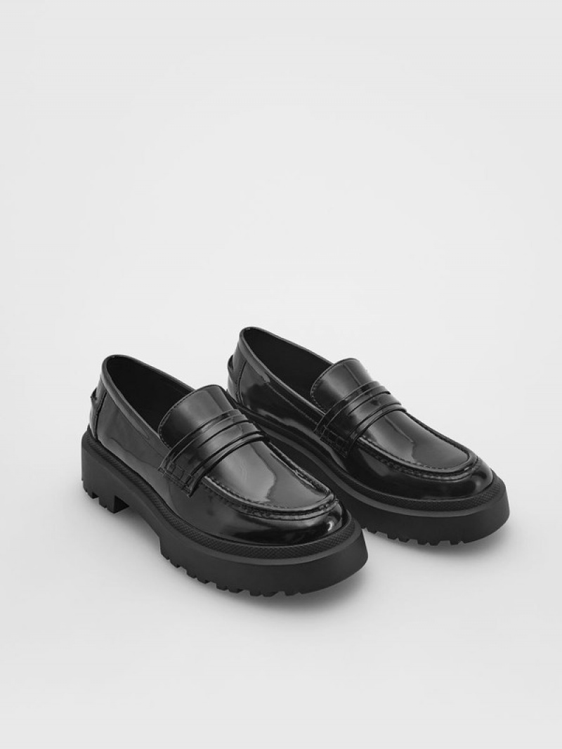 Black Reserved Patent Women's Loafers | FSLK-32058