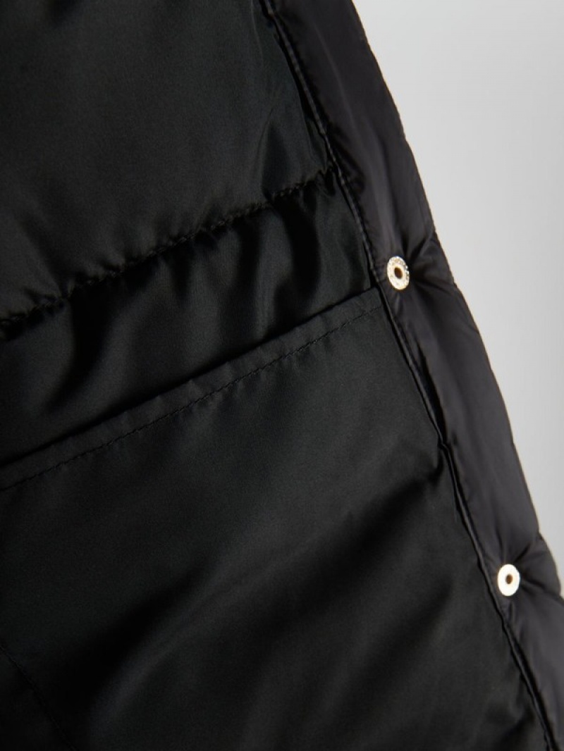 Black Reserved Quilted Women's Jackets | BHCY-61749