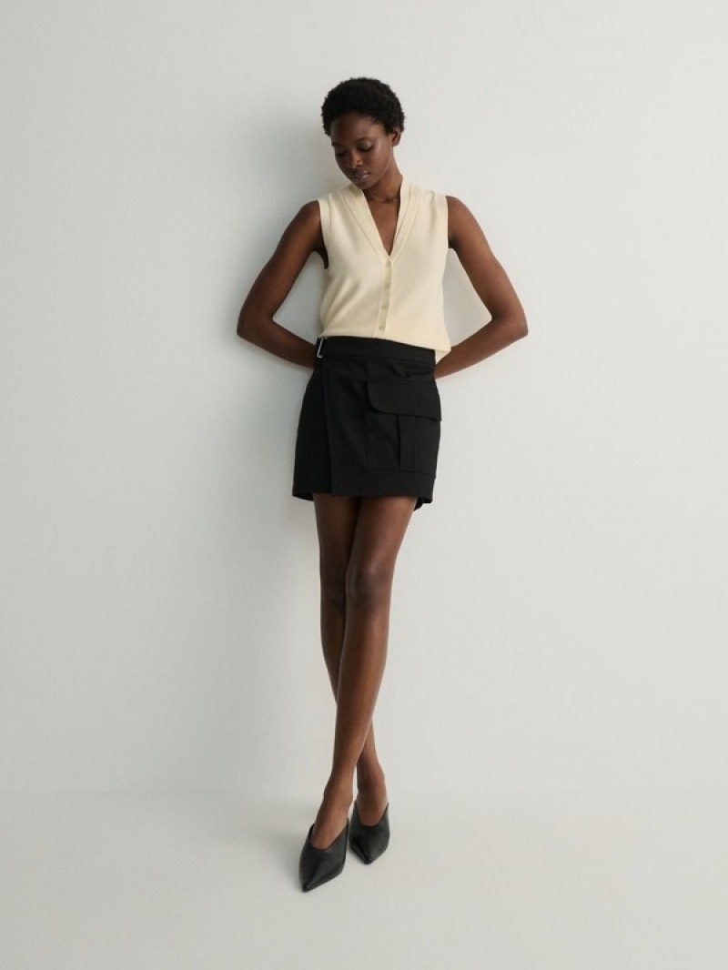 Black Reserved Skort With Women's Shorts | WUEF-19728