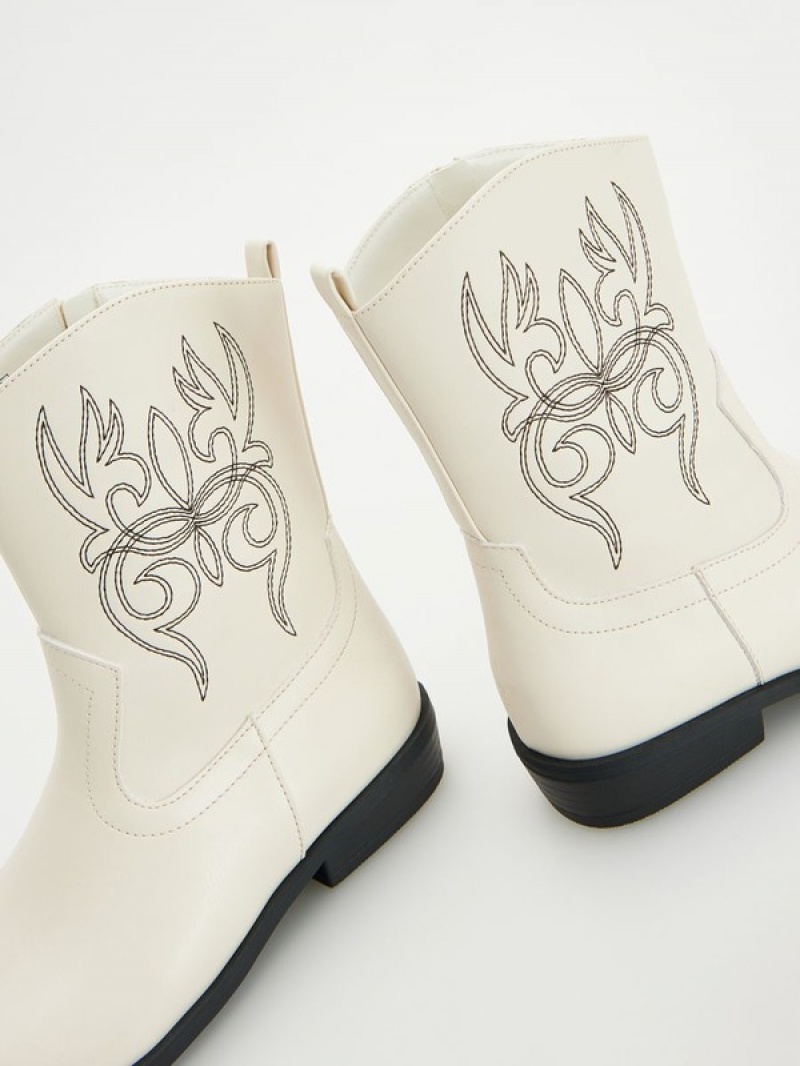 Cream Reserved Cowboy Bootsembroidery Detailing Girls' Shoes | SUCE-24186