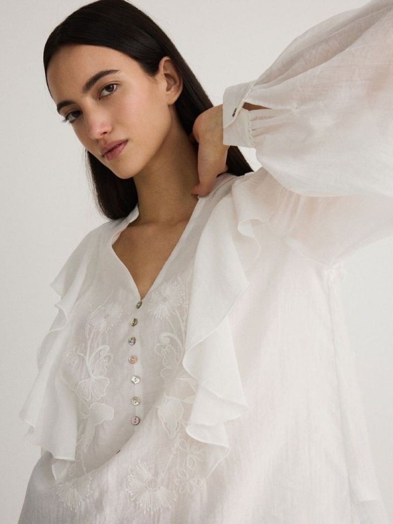 Cream Reserved Decorative Embroidery Women's Shirts | VBXS-12984