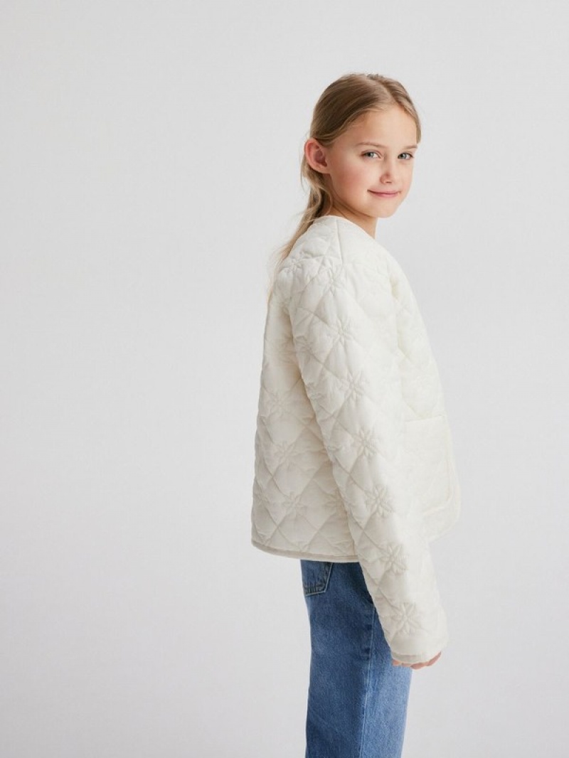 Cream Reserved Quilted Girls' Jackets | GMIY-80624