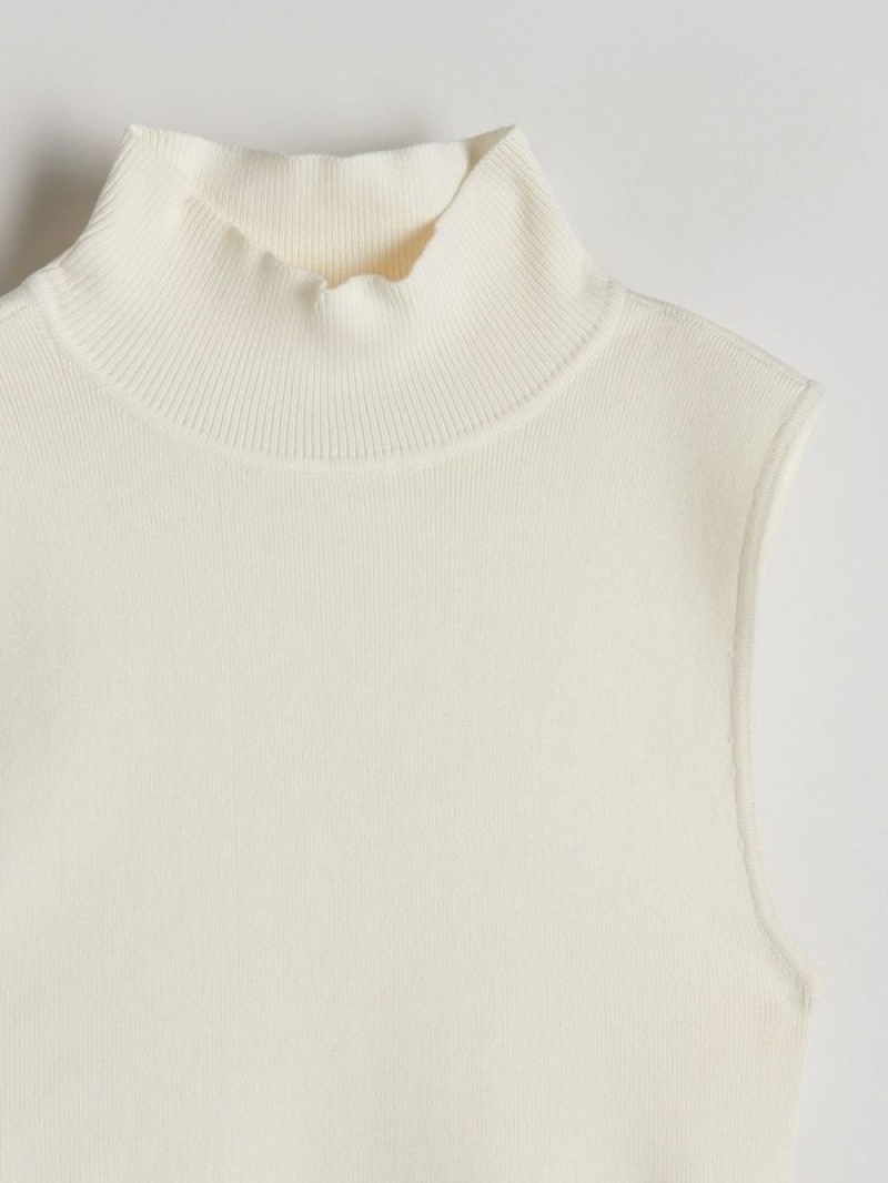 Cream Reserved Stand Up Collar Women's Sweaters | ASUW-91265