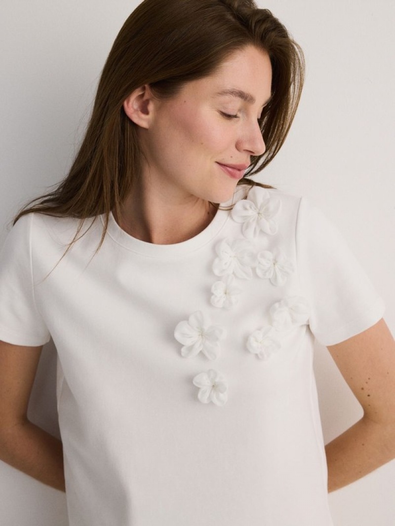 Cream Reserved T-flower Appliqué Women's Shirts | IBYZ-20467