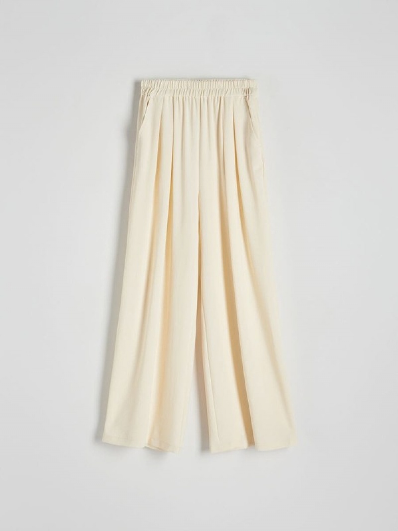 Cream Reserved Wide Leg Women's Trousers | GBSJ-13790