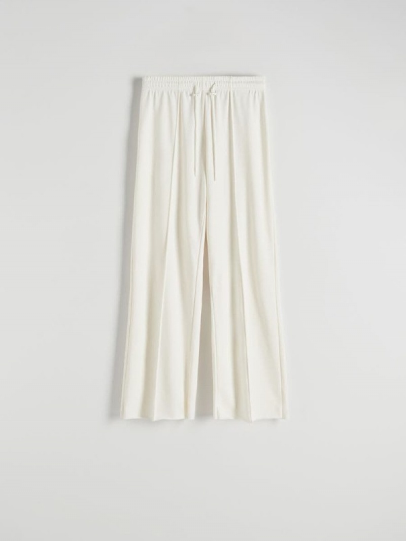 Cream Reserved Wide Leg Women's Trousers | COLA-32609