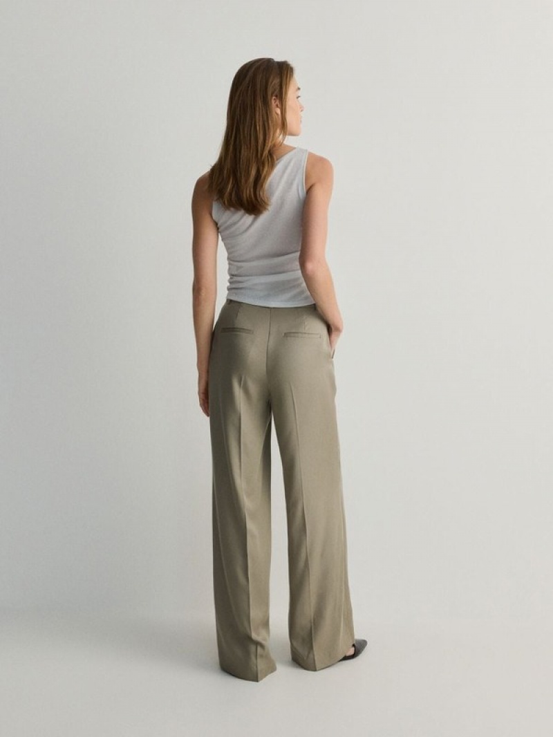 Green Reserved Cargo Women's Trousers | KGLF-97034