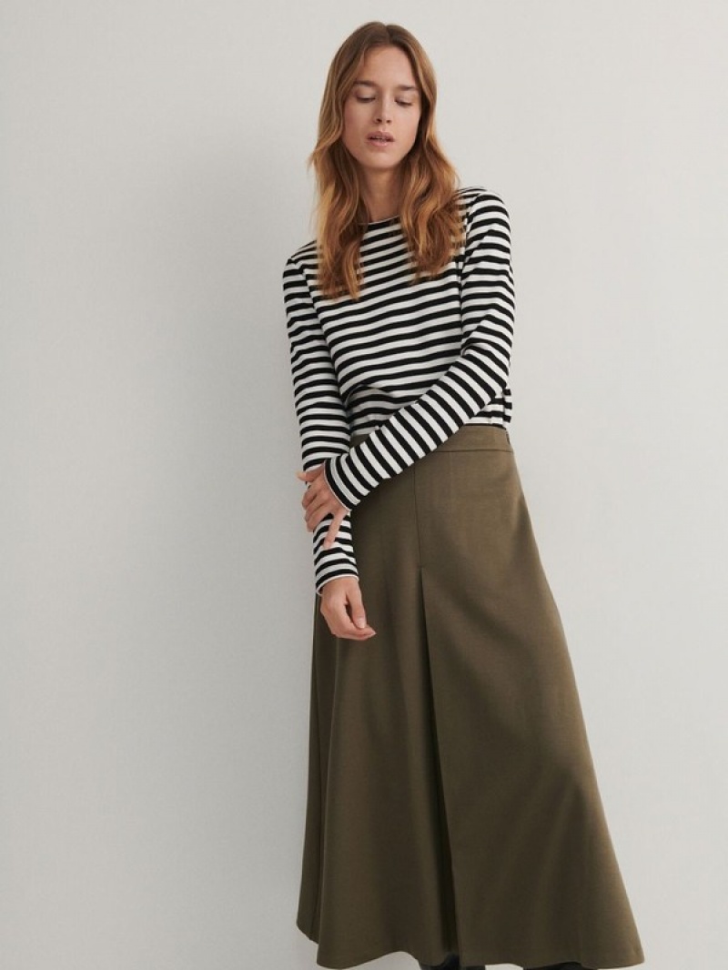 Green Reserved Slit Women's Skirts | HJRM-91350