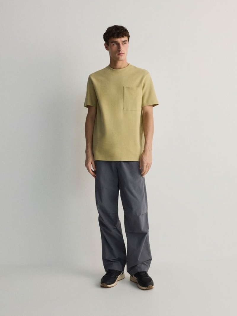 Light Olive Reserved Comfort Fit T-pocket Men\'s T-shirts | KCBD-70412