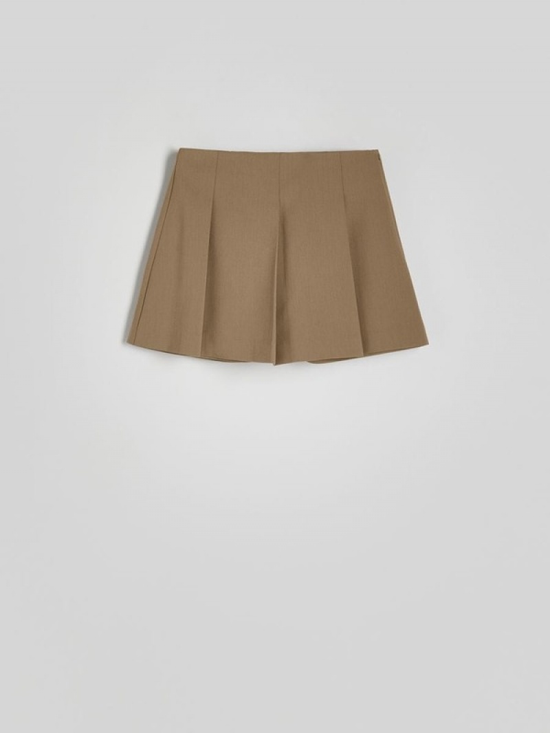 Light Olive Reserved Cotton Women's Shorts | ZCBJ-45827