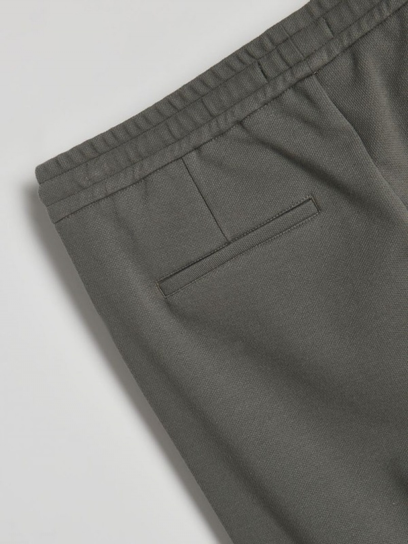 Light Olive Reserved Regular Men's Shorts | SKEN-58149