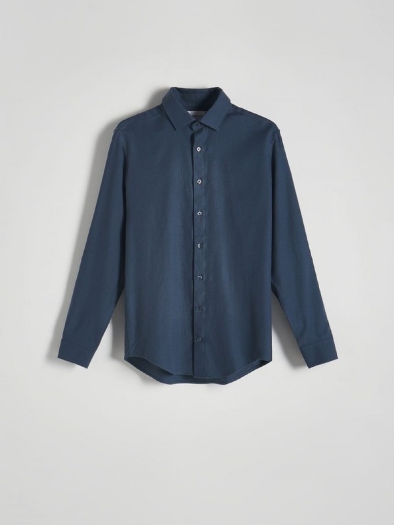 Navy Reserved Slim Fit Plain Men's Shirts | YRGO-56437