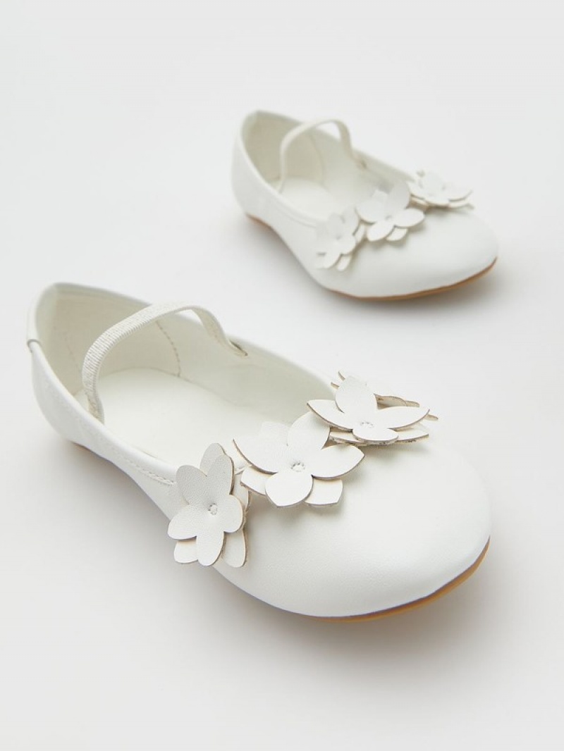 White Reserved Ballerinas Girls' Shoes | NWSC-43205