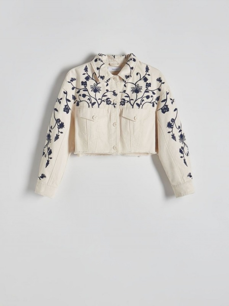 White Reserved Quilted Women's Jackets | LTVO-83920