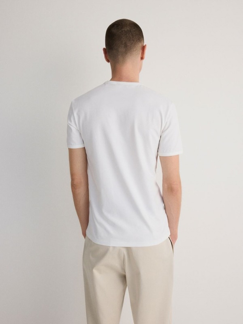 White Reserved Slim Fit Men's T-shirts | KRYZ-87325